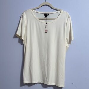 East 5th Woman’s 2X Cream Short-Sleeve Scoop Neck Top